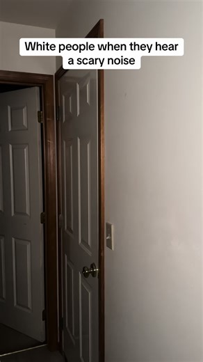 DameDamian (@damedamian)’s video of scary sounds