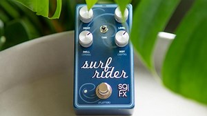 Solid Gold FX’s fresh drip serves up a totally redesigned Surf Rider IV modulated spring reverb pedal