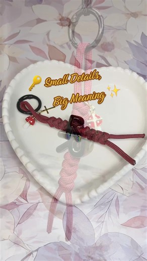 These handmade paracord keychains & bag charms are more than just accessories they’re personal, meaningful, and made to go wherever you go 🤍 Perfect for keys, purses, backpacks, or as a thoughtful personalized gift. ✨ Durable paracord ✨ Custom initial charms ✨ Stylish, functional & one of a kind Each piece is handcrafted with intention and love. DM me to order yours or to customize one just for you 💌 Which letter would you choose? 👀 #HandmadeKeychains #BagCharms #ParacordStyle #PersonalizedGi