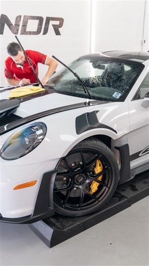 Applying our latest windshield protection film on this Porsche 911 GT3RS! 🛡️ This film helps to dramatically increase protection for your windshield from rock chips and debris damage. Our roads are far from pristine and the likelihood of your vehicle coming into contact with something that could crack or break it is high. This film helps out your mind at ease for any type of driving or weather conditions. Whether you’re driving a sports car or your family car replacing a windshield is more expe