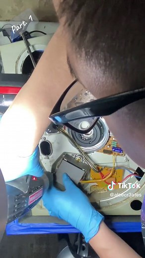 DJ Turntable Cleaning & Tune-Up (Technic 1200MK2) Pt.1 #dj #turntable #technic #technics #technics1200 #technics1210 #panasonic #audiophile #djs #turntables #turntablist #turntablism #refurbish #rebuild #clean #maintenance #music #hiphop #house #edm #tiktokdj