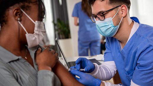 Snohomish County opens new COVID-19 vaccination site inside Everett Mall