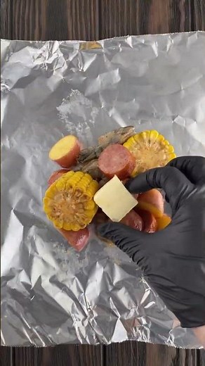 #BBQ Recipe for Quick & Easy #shrimpboil Foil Packs