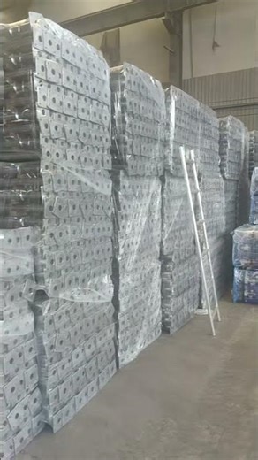 @Adjustable steel pillars for construction