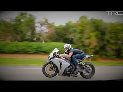 Insane "sleeper" Honda CBR1000 pulls on 900HP Nissan