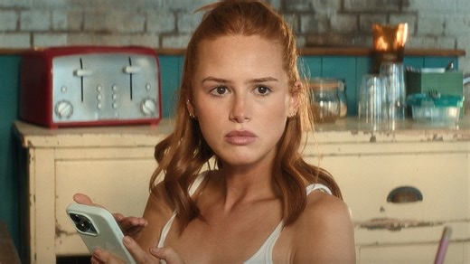 Text Chemistry - Great “text chemistry” is the new love language of Gen Z dating—but almost no one’s fluent in it. - Cosmopolitan India