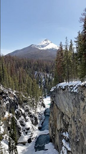Jasper National Park, AB #canada #alberta #jaspernationalpark #mountains #travel