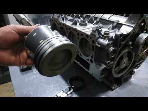 How to Install Piston In a 6.4 PowerStroke Engine