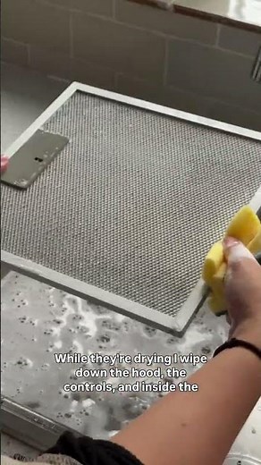 ✨ A clean range hood filter makes a HUGE difference to your kitchen (and most people forget this!)