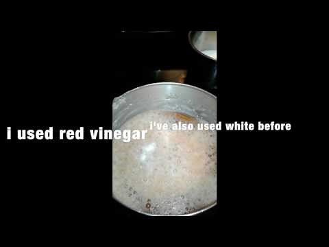 How to clean burnt pans/pots | VINEGAR + BAKING SODA METHOD