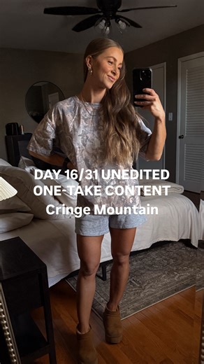 Karlee Kuykendall | Workouts + Macros on Instagram: "@trainbloom is the account that coined Cringe Mountain & I’ve learned so much from him. It doesn’t matter what bucket you fall into: -new to the gym -new to tracking macros -launching a new business -sharing your business on social media YOU DON’T KNOW WHAT YOU DON’T KNOW. You cannot avoid Cringe Mountain. The person who “isn’t special” but is gaining traction in their business, health journey, social media account - they weren’t afraid of put