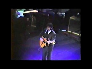 George Harrison "Give Me Love" and Introduction of the band Live Albert Hall 04/06/92