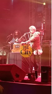 Piyush Mishra performs his hit song #AarambhHai during a concert with his band, Ballimaaraan, in Chandigarh on Saturday. 🎥 #SubhashreeNanda #piyushmishra #Concert #music #livemusic #facebookreels #facebookpost | HT City