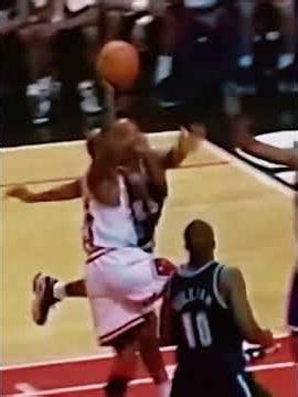 Michael Jordan’s Fadeaway: The Most Unstoppable Shot in NBA History