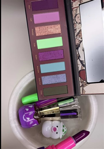 Coloring Slime with Makeup: Cute Purple and Green