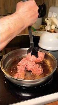 My Sausage Gravy ❤️ Ingredients: • 1 lb Swaggerty’s Farm Mild Sausage • Vegetable sh#viral