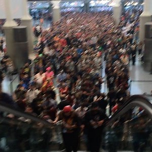 Stan Lee's LA Comic Con 2016 is officially open! | Los Angeles Comic Con