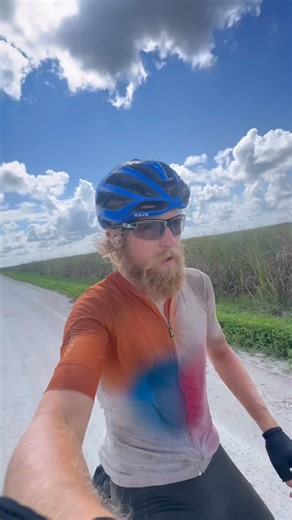 Only 250km to go @mason_cycles @hunt.beyond @restrap @lecoluk @exposure.lights #bikepackinginspiration #masonmacro #bikepackingbike #easterndividetrail #ultracycling #itt #bikepacking | Angus Young-Endurance Athlete
