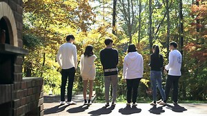 いよいよ新シーズン「TERRACE HOUSE OPENING NEW DOORS」が12/19よりSTART！10日連続先行エピソードを公開！ 物語の舞台は長野県・軽井沢。 木々に囲まれた美しい森の中に静かに佇み、2218平米の敷地に建つシリーズ史上最大の大邸宅。 そして、新しいお家のドアを開くのは… | テラスハウス