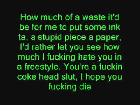 Eminem - Puke [Lyrics]