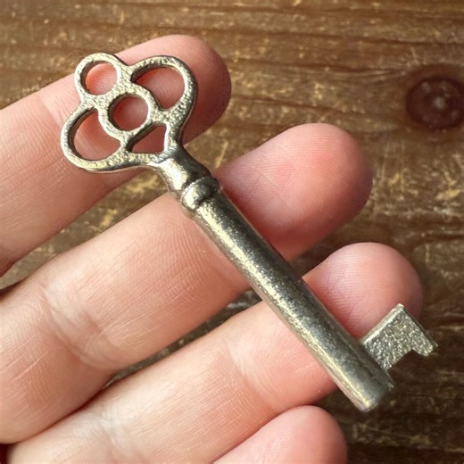 Rare Heart Shaped Vintage Skeleton Key - Etsy