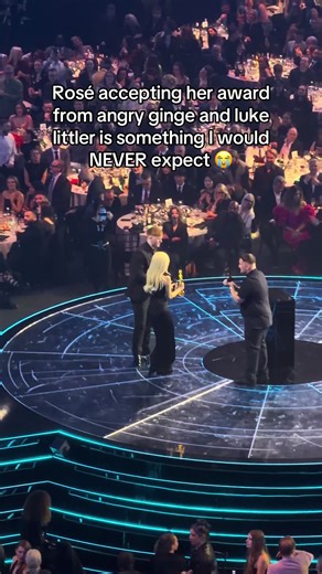 Rosé's Surprising Moment at the Brit Awards