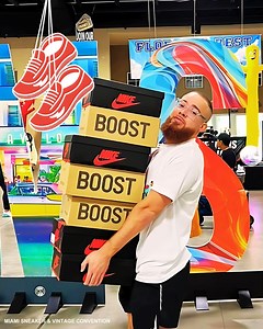  Sneakerheads, unite! The Miami Sneaker & Vintage Convention is back...