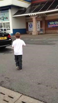 TOYS R US!!! Walk around Teesside