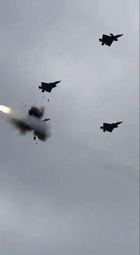 Epic Battle at Sea Simulation! #shorts #viralshorts #navy #navy #battleship #ai