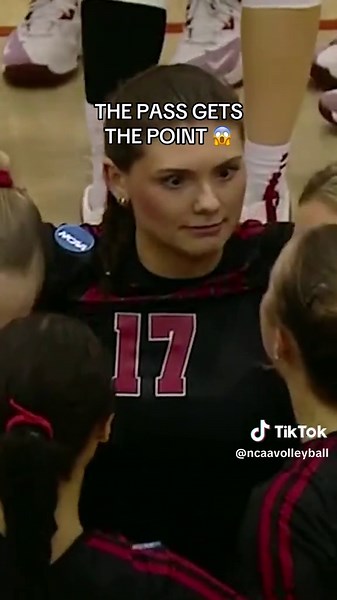 just how she planned it 😏 @kris @Wisconsin Volleyball #NCAAWVB #libero #volleyball #wisconsin #volleyballgirls x 🎥 ESPN