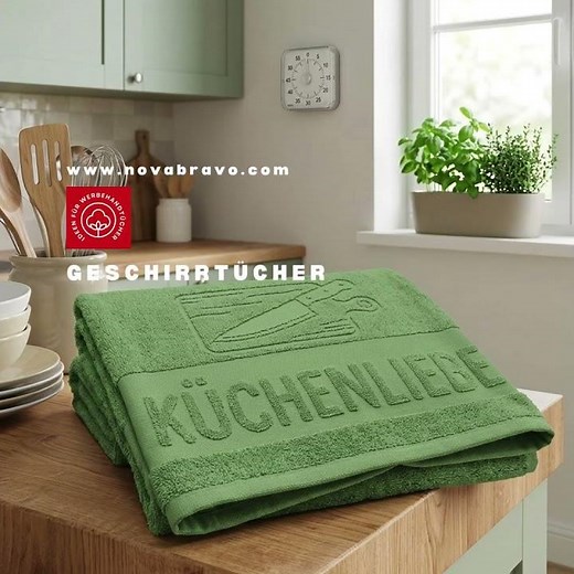 Personalisierte Handtücher mit Hoch/Tief Einwebung und einfarbigem Logo als Werbegeschenk