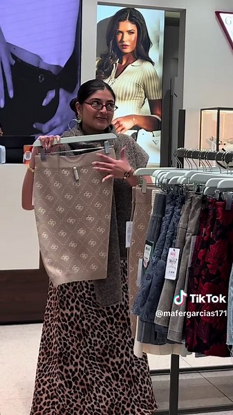 Día del Shopping GUESS: 30% de descuento hasta 27 de septiembre