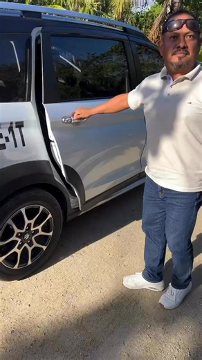 Realtor | Investor | Entrepreneur on Instagram: "LUDY called upon the God of Israel, saying, “Oh that you would bless me and ENLARGE my border, and that your hand might be with me, and that you would keep me from harm so that it might not bring me pain! ” And God granted what SHE asked. Meeting my couples for the FIRST TIME ✝️❤️ They had me in Cancun & didn’t want anyone else 🥺❤️🤷🏽‍♀️"