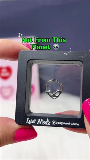 Alien Titanium Hinged Segment Ring for Unique Style