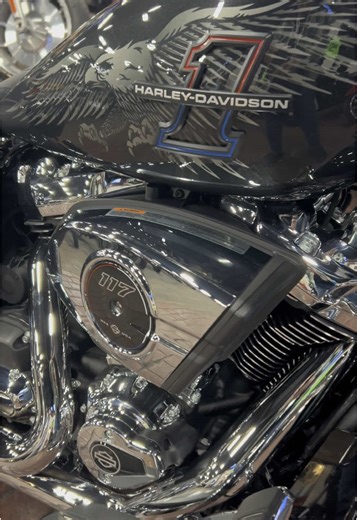 Explore the 2026 Harley-Davidson Street Glide