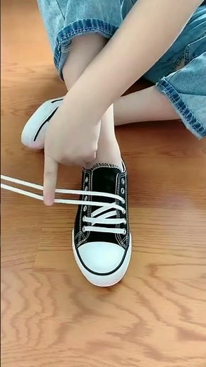 How to Lace Your Low Sneakers That Look Like Converse #shoelacetying #converseshoes #converse