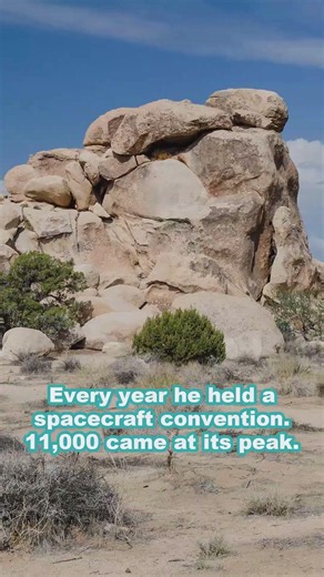 11,000 People Drove Into the Desert to Meet Aliens