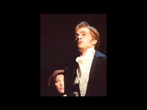 Hadley Fraser / / Empty Chairs At Emtpy Tables