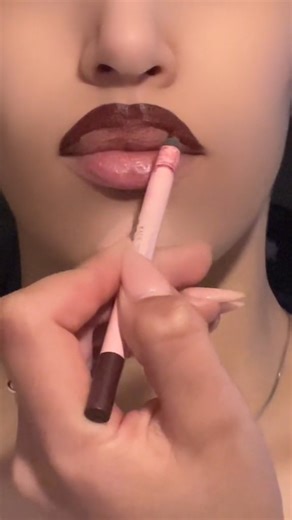 9.2M views · 20K reactions | Lips pump tutorial for girls    #lips #Liptutorial | Beauty Tips | Facebook