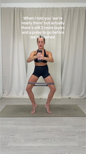 Oops💅 #pilatesgirl #pilatesinstructor #pilates #barre #thesilhouettemethod