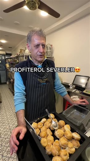Urla Profiterol: Maraton Koşan Profiterolcü