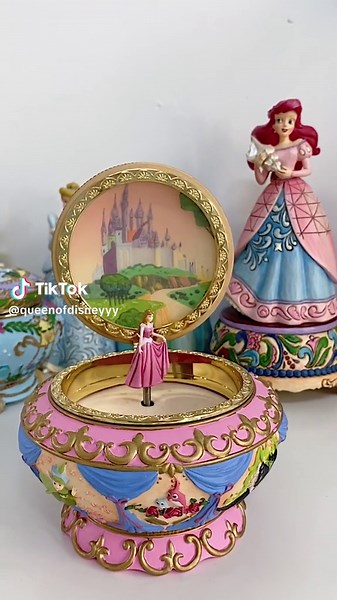 Disney Sleeping Beauty Music Box Review