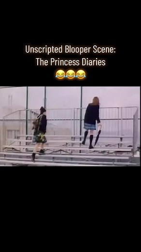 Unscripted Blooper Scene: The Princess Diaries 😂😂😂 #blooper #uncripted #theprincessdiaries #annehathaway #heathermatarazzo #movie #film #funny #laugh #fy #fyp #viral #tiktok #foryoupage #fypシ゚viral #hopper1972 | Hopper1972