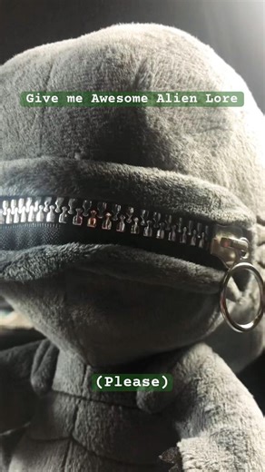 [Give me] Awesome Alien Lore #shorts #xenomorph #spraypaintart