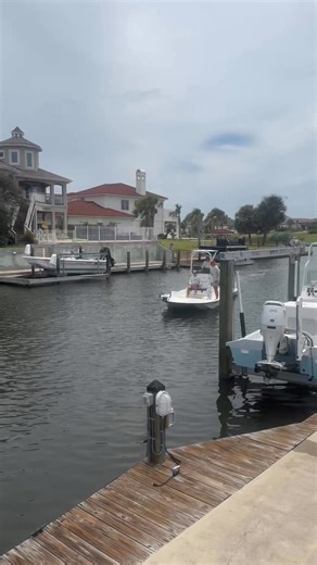 🌊🎣🏡 Discover the best of Rockport, Texas! Whether you're a fishing enthusiast or love spending time on the water, this charming coastal town has it all. The Aransas Bay is a top spot for fishing, boasting rich waters filled with redfish, trout, and flounder. Plus, with its scenic views, it’s perfect for boating adventures! 🚤 If you're dreaming of waterfront living, I’m your go-to realtor! Let’s find your perfect slice of paradise in Rockport. 🏖️✨ www.shellygriffin.com #RockportTX #Fishing #