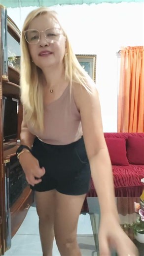 Kahit ano pa ang pinagdadaanan… sayaw lang, laban lang 💪💃✨