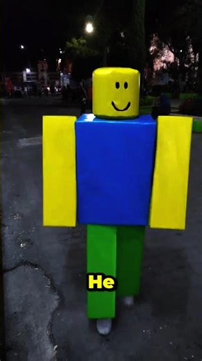 😢 He Made a Roblox Costume… But Came on the Wrong Day 🕹️🎭