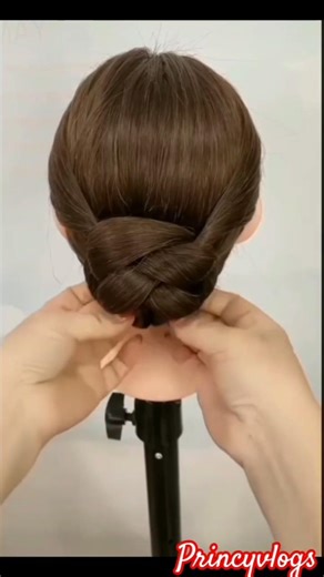 Easy bun tutorial#hairstyle #shorts #viral #youtube #vlog #trending #youtubeshorts #short #tutorial