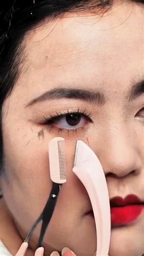 Eyebrow Trimming Magic Tool ✨ | Easy for Beginners | Safe & Sharp Eyebrow Knife #shorts #beauty