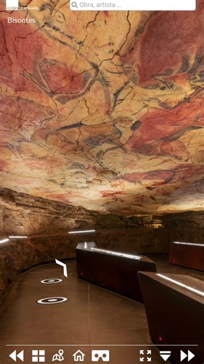 ¿Sabías que puedes disfrutar de Altamira desde cualquier sitio? 😃 Nuestra visita virtual te permite conocer el Museo de Altamira casi como si lo visitaras en persona. Podrás recorrer toda la exposición permanente a través de imágenes de 360º que te permitirán leer carteles y ver las piezas de nuestra colección. En algunos puntos hemos añadido información e imágenes en alta resolución para que puedas disfrutar incluso de los pequeños detalles de nuestras obras. 🦬 Pero eso no es todo, la visita 